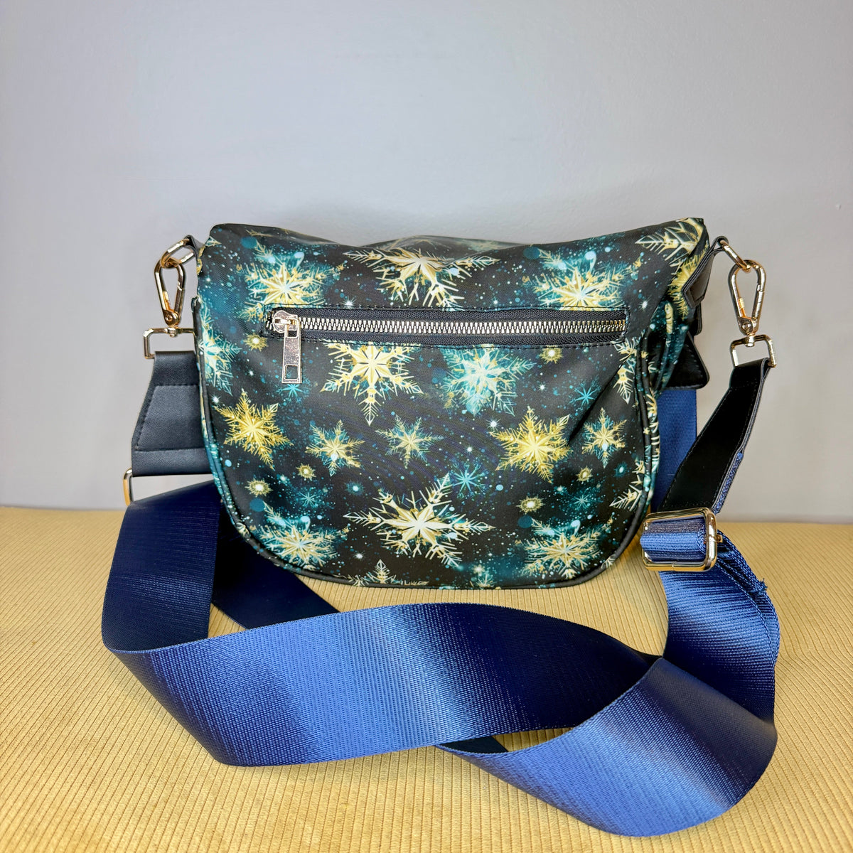 The Roni Nylon Crossbody - Christmas - Snowflake