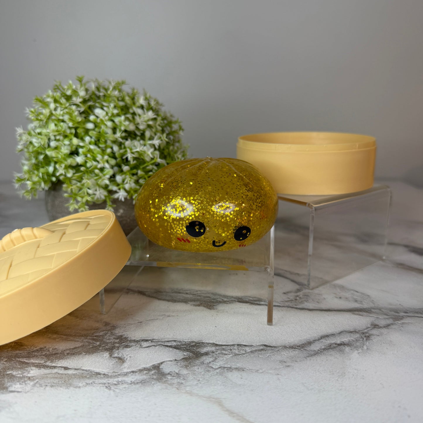 Squishy Toy - Viral Dumpling, Gold Glitter