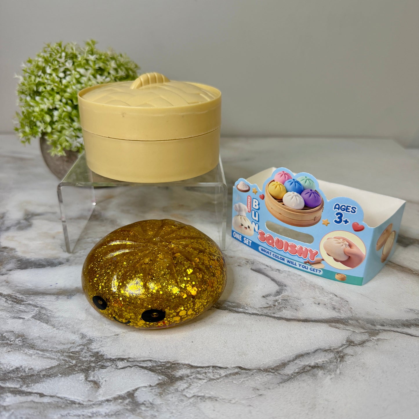 Squishy Toy - Viral Dumpling, Slow Rise Glitter - Gold